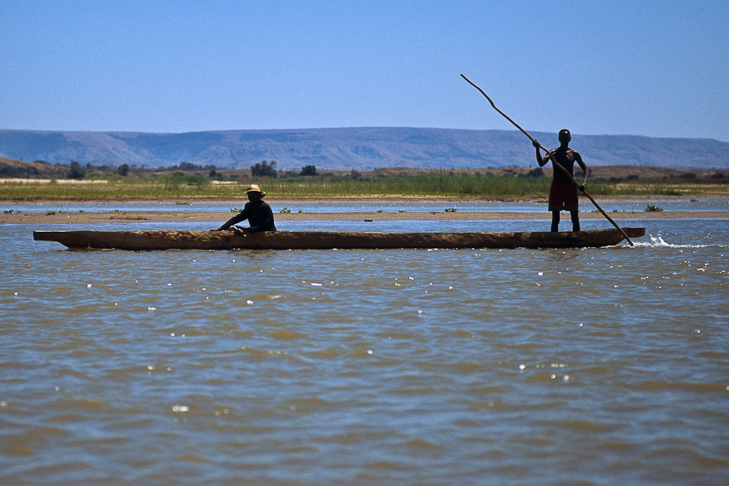 Sur le fleuve Tsiribihina